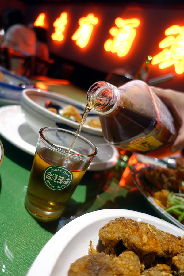 台式餐酒館台北-罔市台式餐酒館，中山區台式餐酒館聚餐，台北不限時台菜餐廳，精緻酒家菜，適合晚餐和宵夜夜晚限定的台式創意餐酒館