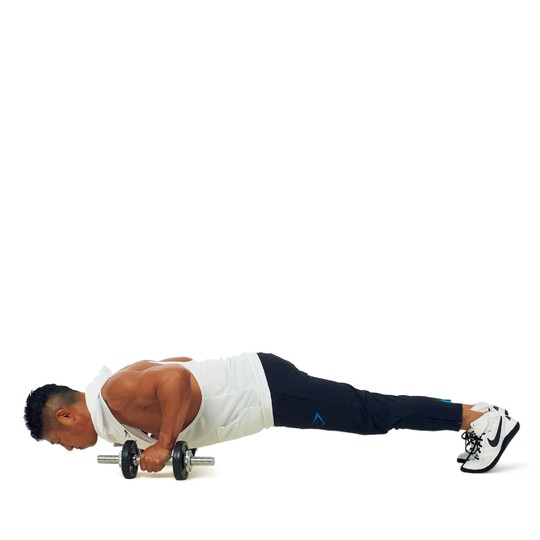 キレイをつくる自宅トレvol 48 トライセプス プッシュアップ でtシャツの似合う二の腕に