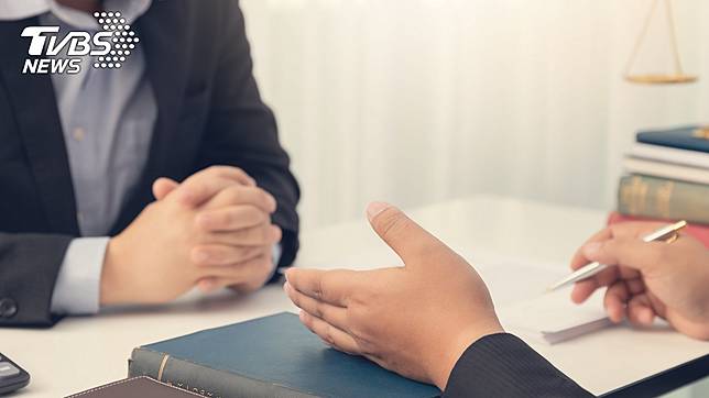 每位求職者在收到公司的面試通知後都會格外安心。示意圖／TVBS