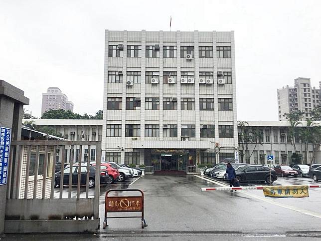 桃園地院審酌，廖女詐騙哥哥徐男5億4395萬元鉅額，依詐欺、偽造文書各判處最高刑度5年、5年，應執行9年。記者曾健祐／攝影