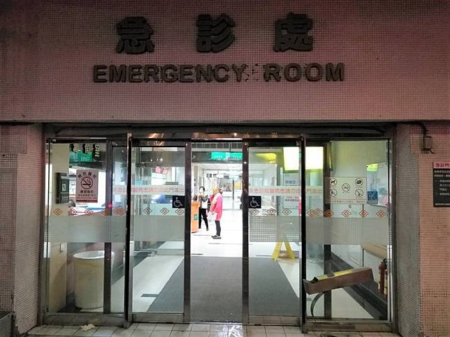 台中大樓今天晚間傳出一氧化碳中毒意外，5人送醫急救。