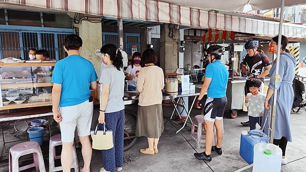 台南親子一日遊-永通虱目魚粥、德元埤荷蘭村、六甲媽祖廟剉冰、蘭都觀光工廠、玉梅鮮乳包子饅頭、柳營八老爺牧場