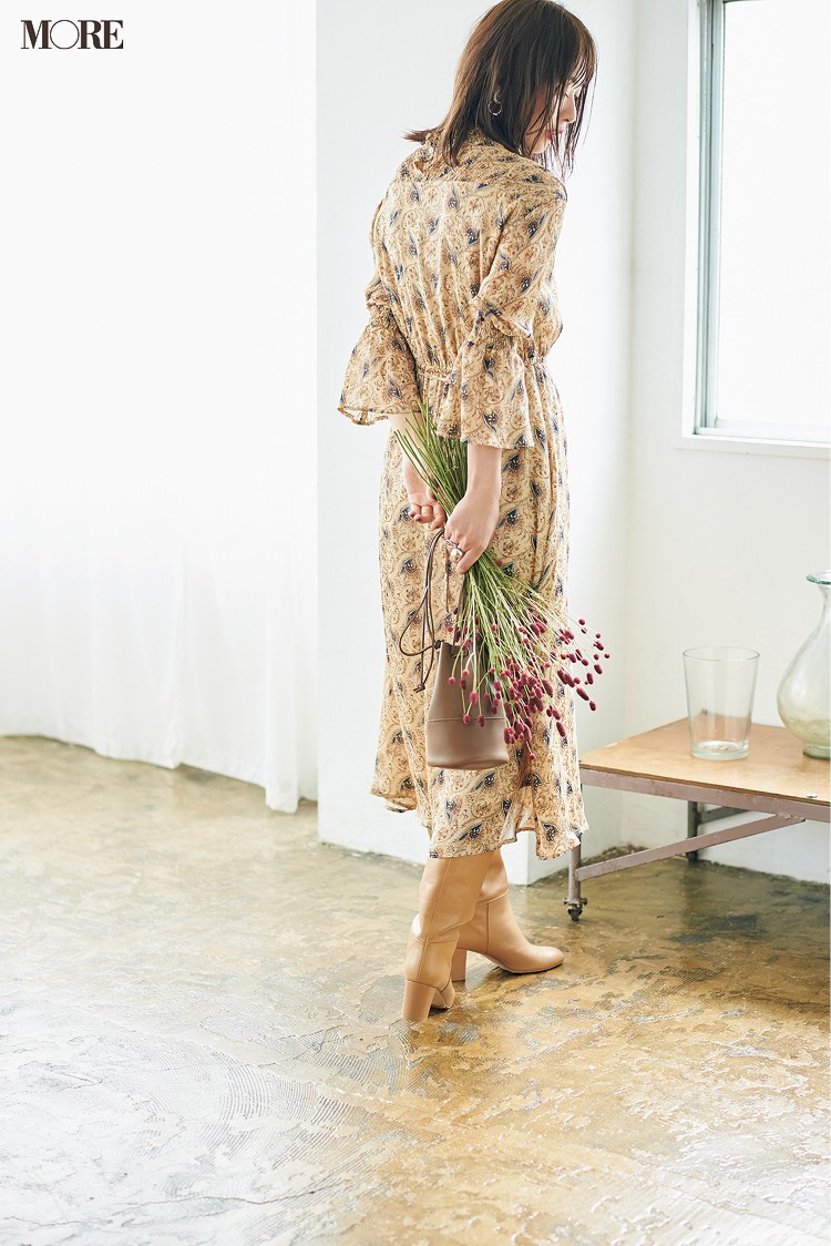 この秋の柄 といえば ペイズリー柄 しかない 絶対おしゃれになれるワンピースの着こなしとは