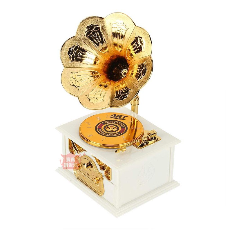 【商品特色】復古風造型音樂盒~古典精緻採用發條機芯音樂盒，無須裝電池，可以長時間保存!【商品規格】材質：塑料尺寸：如圖【注意事項】音樂盒使用時，請不要用力停止或人工干預，避免損壞，轉動發條時不要過度用