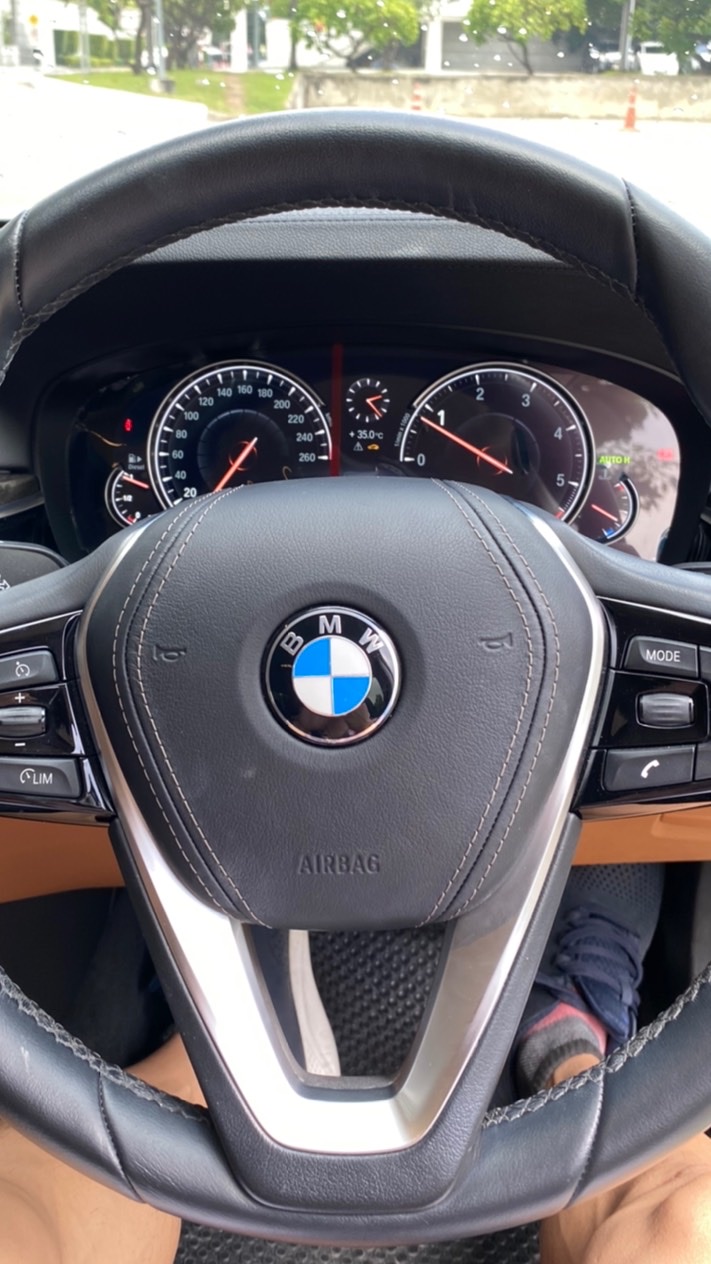 ซื้อขายรถ BMW 520d sport