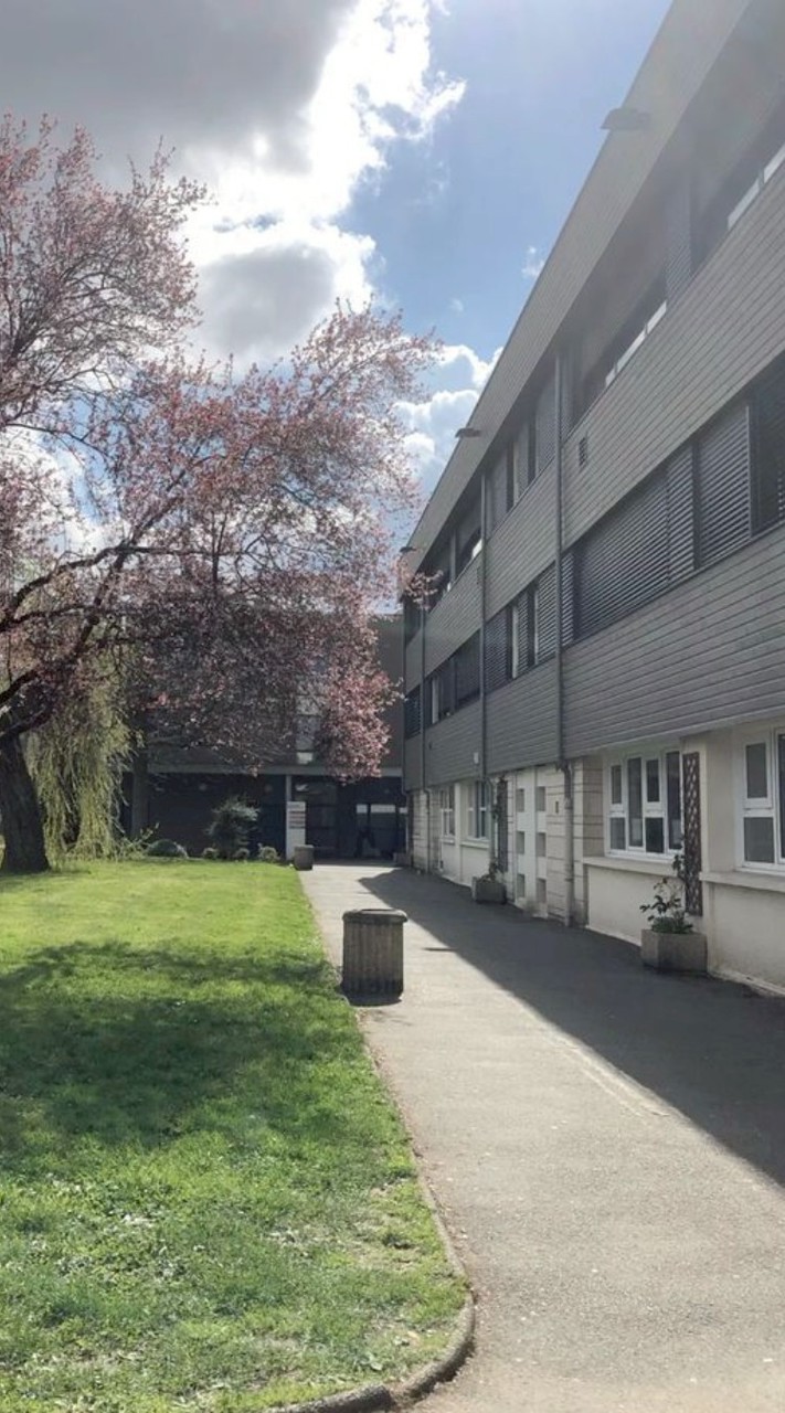 kj school 🎒 || • RP<แนว>