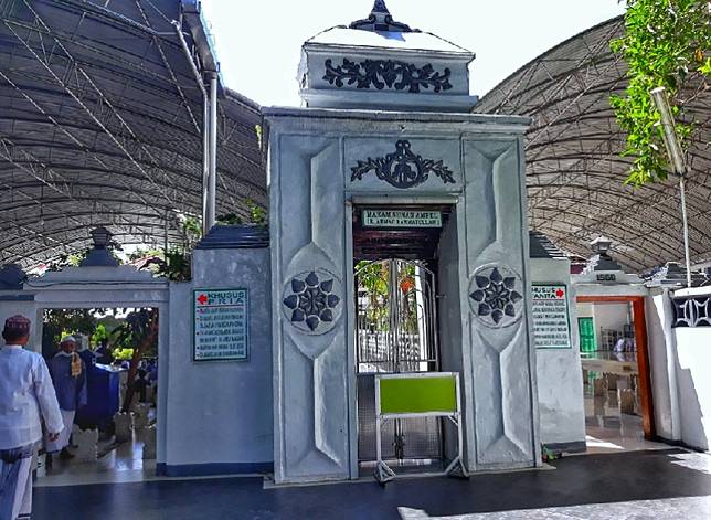 Sunan ampel dimakamkan di kota