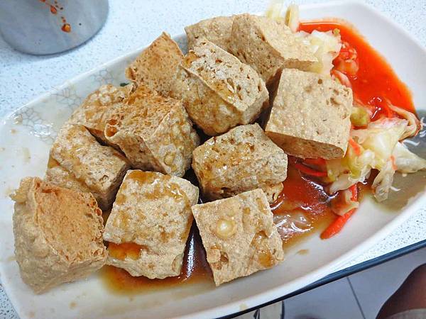 【新莊美食】台灣味蚵仔麵線-網路激推的臭豆腐麵線店