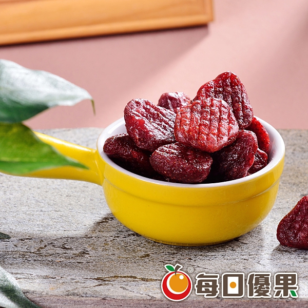 ＊嚴選新鮮草莓，產製過程中除了糖之外，不添加糖精、防腐劑等添加物，果肉柔軟香Q