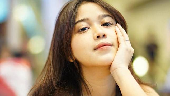 Brisia Jodie Rangkum Karya Musiknya D I Album Perdana Kisahku Fimela Line Today