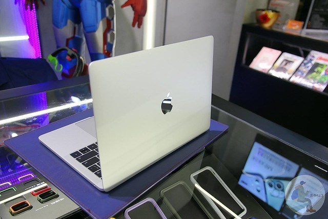 MacBook 全機包膜