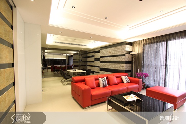 轉個角度、加點設計，沙發背牆就是室內最好的風景