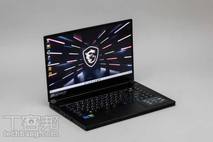 雖然 Stealth GS66 於外觀上相較於過往產品，基本來說並沒有任何不同，但延續了平衡的手感與視覺設計，整體而言算是既順手又順眼。