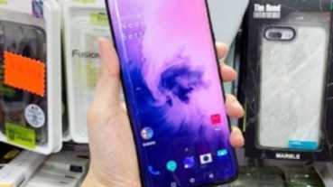 高通 S855 + 升降鏡頭 + UFS 3.0！OnePlus 7 Pro 開箱 + 效能速測