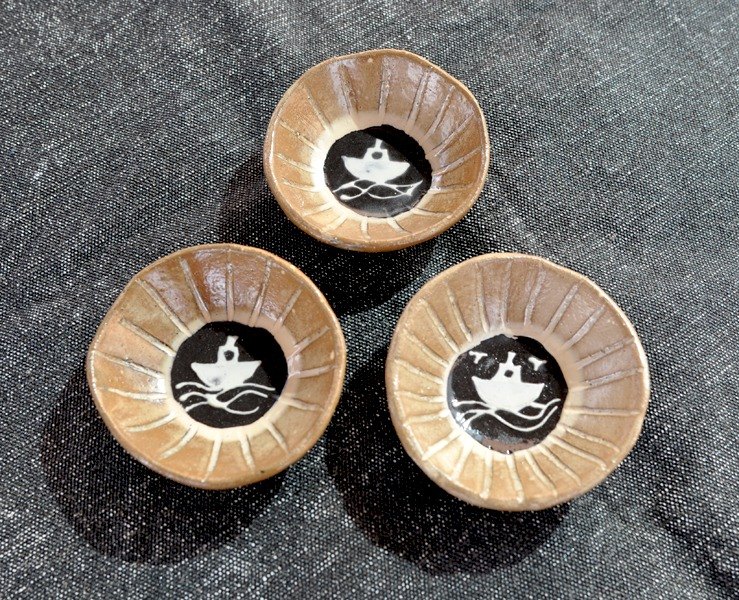 既然是豆類菜，有一個深刻的，它是一個完美的醬油碟開胃菜和生魚片的大小。 您正在瀏覽的單一價格。 ※會改變一個接一個，我們提供從股票選擇這裡。 如果，因為如果有希望在照片中，您將收到當前的庫存，你可以選