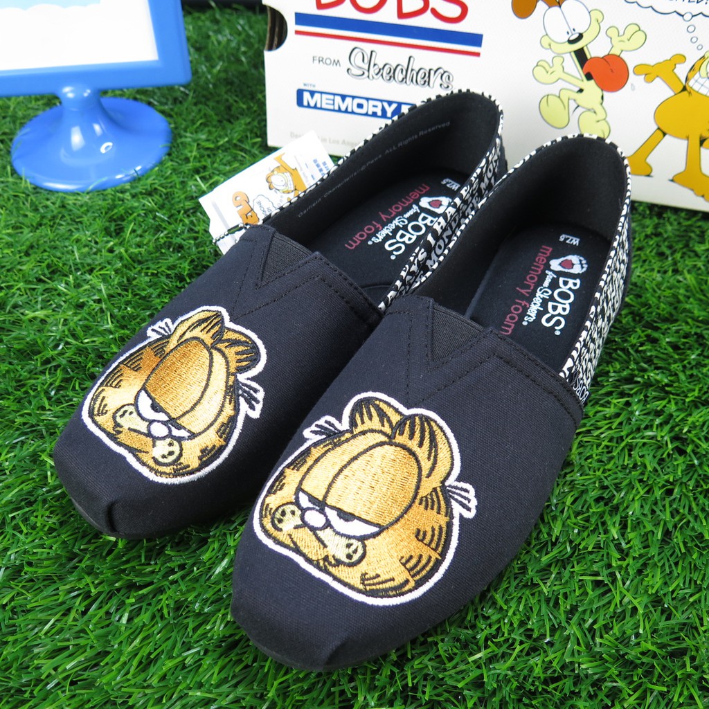 32626BLKSkechers BOBS PLUSH MONDAY 加菲貓聯名鞋款 【iSport愛運動】