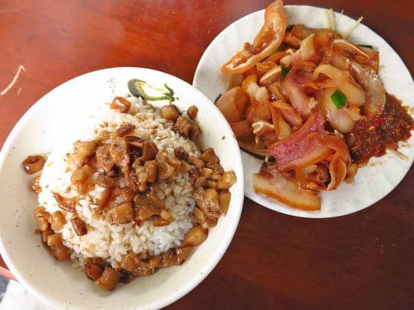 【板橋美食】福哥滷肉飯-巷弄裡的40年老店