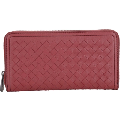 金字塔頂尖奢侈品牌精湛聞名編織手工製作更是質感與絕對品味象徵