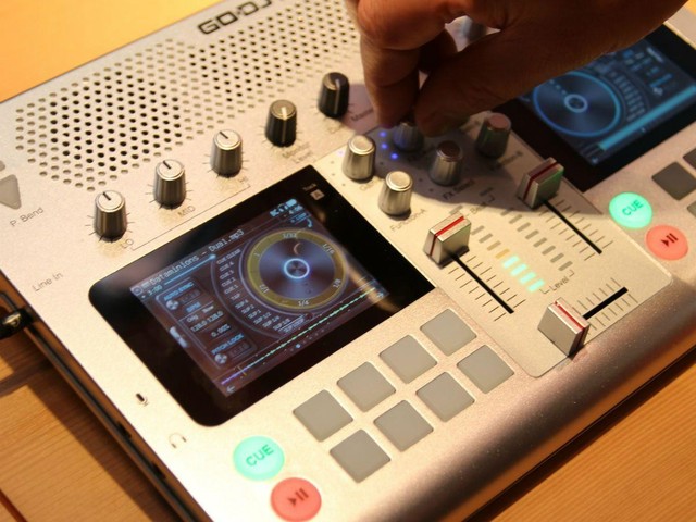 プロも驚嘆「GODJ Plus」でDJたちと体験会をしてみた（アスキー）