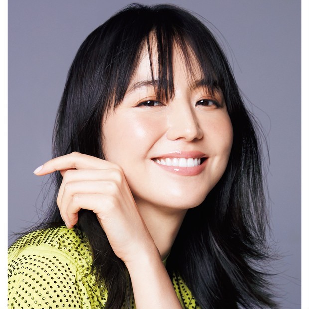 長澤まさみさん登場 つや玉溢れるベージュメイクを解説
