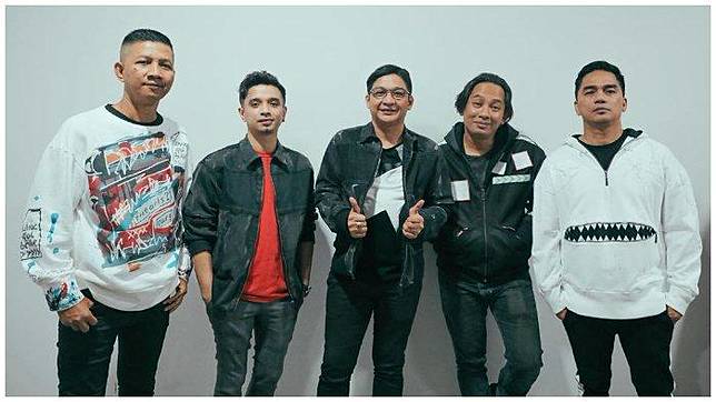 Chord Lagu Religi Ungu Surgamu Tunjukkan Aku Jalan Lurusmu Tribunnews Com Line Today