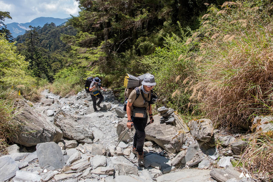 山女孩MelissaxMao冒險生活_奇萊主北_奇萊北峰主峰三天兩夜登山紀錄-48.jpg