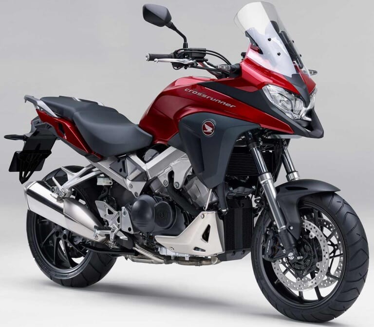 ホンダVFR800X ['22後期 新型バイクカタログ]：'22年10月までに