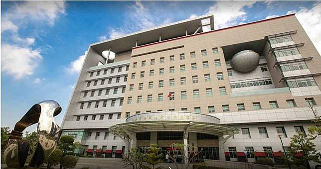 被「去死」女韓粉罵混蛋　高植澎PO起訴書：勝券在握！