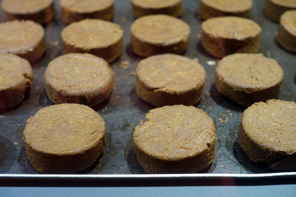 TDH貓茶町京站快閃店，開幕限定組合套餐，品嘗台灣好茶現烤製成的美味甜點(含貓茶町京站快閃店菜單、限定優惠)