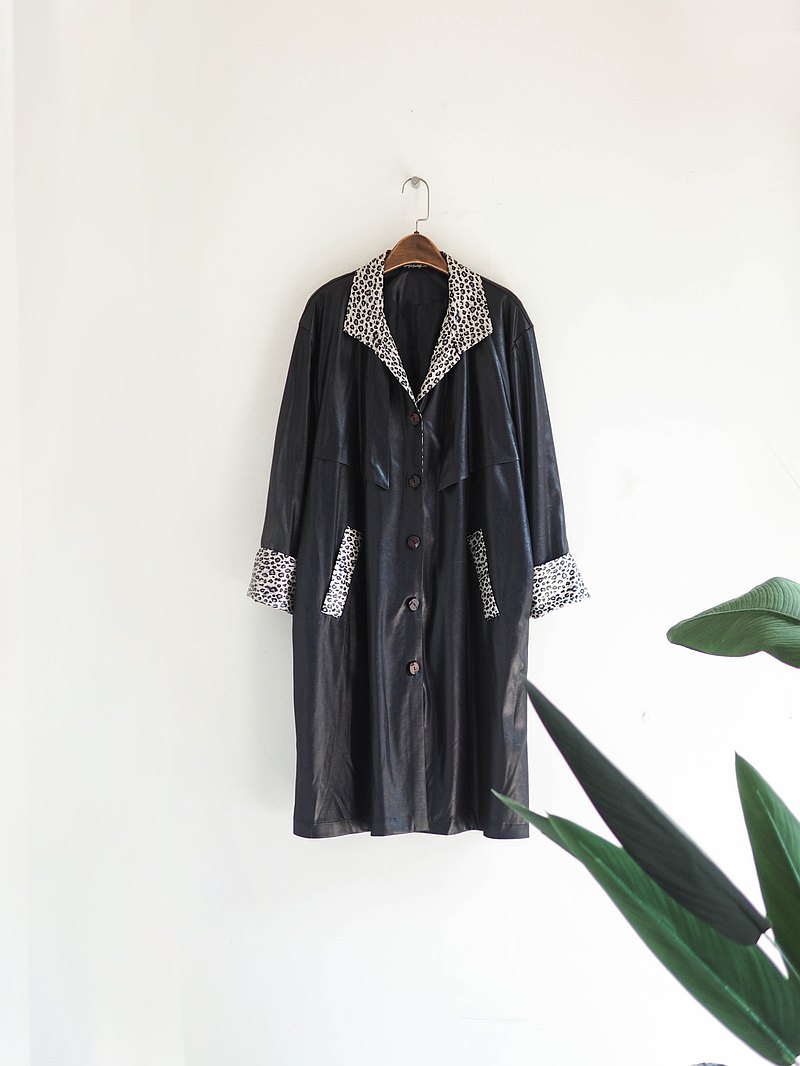 季節變化之時，最佳造型就屬風衣莫屬啦！