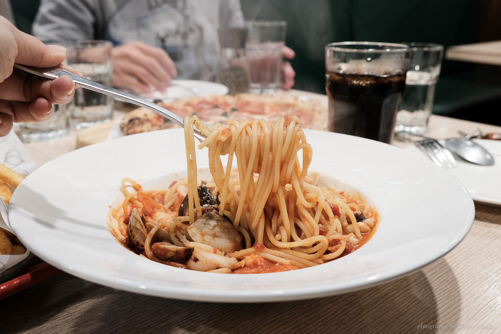 8818比薩屋, 8818 Pizza Restaurant, 台南披薩, 台南老店, 台南美式餐廳, 台南手工披薩, 台南披薩外帶