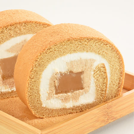 Soy Flour Walabi 醇厚深邃、滑溜軟嫩、耐人尋味的多重滋味 文火慢炒的黃豆粉帶有獨特微焦的豆香，營養味美，是日式甜點的精隨，製成蛋糕並搭配蕨餅、柴燒黑糖粒一起融入北海道奶霜，在舌尖完美結