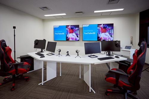 写真 代々木アニメーション学院大阪校 豊崎 中津駅 家庭教師 By Line Place