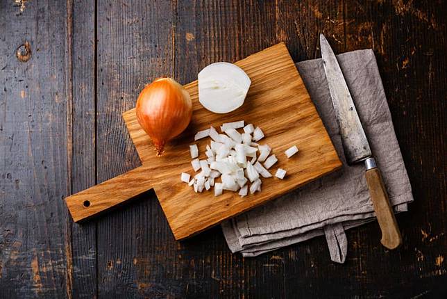 4 Tips Menyimpan Bawang Bombay Agar Tidak Cepat Busuk Hellosehat Com Line Today