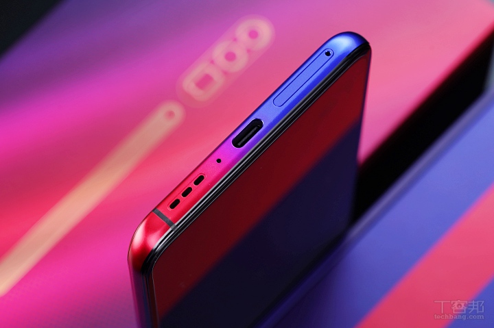 OPPO Reno 巴薩版開箱！