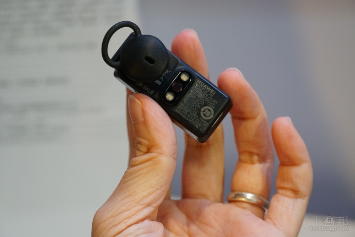 華為通話手環更新囉！HUAWEI TalkBand B5 售價 4,990 元十月上市