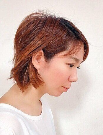 ぺったんこ髪 中途半端ボブ やばい おば髪 を1分で直す方法 サンキュ