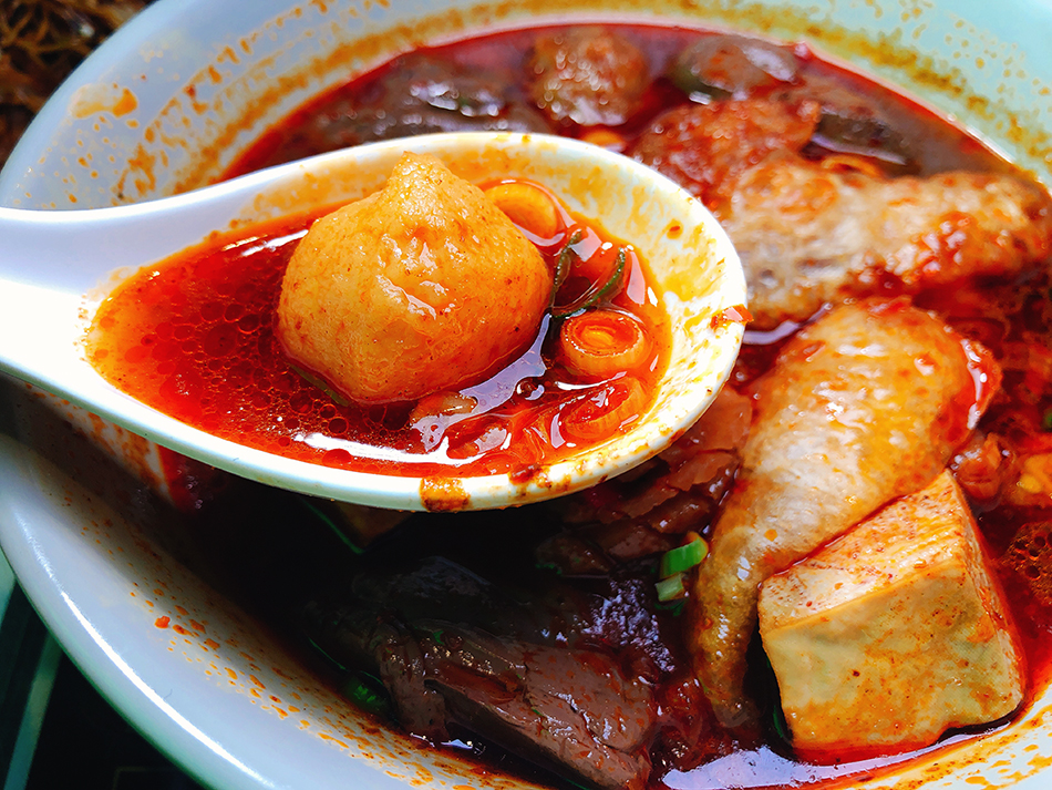 波記茶餐廳,港式下午茶,忠孝復興美食,懷舊下午茶,東區下午茶,煲飯,燒臘,公仔麵,添好運港式, 祥發港式,茶水攤,糖朝港式飲茶,東區港式,點8號