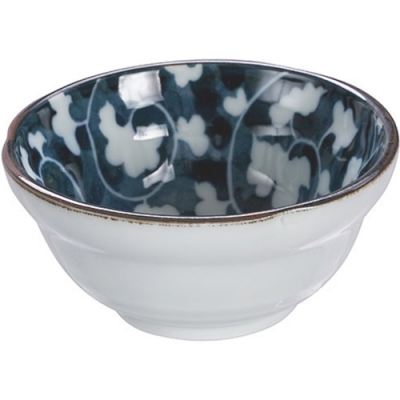 堅果、泡菜、毛豆 湯品、粥品、甜點 辣椒醬油、醬料碟 特殊不規則碗口 白瓷材質富有質感