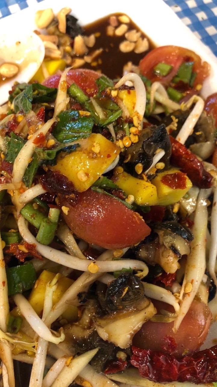 ส้มตำเจ๊นก ธูปะเตมีย์