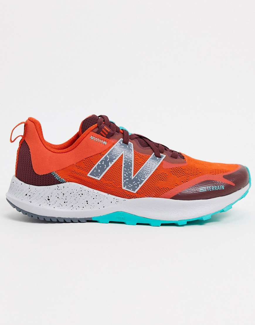 Trainers by New Balance Elevate your run Pull tabs for easy entry Lace-up fastening Padded tongue an