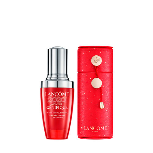 2020新年限量版 超未來肌因賦活露 全新小黑瓶《超未來肌因賦活露》上市後狂銷萬瓶，佳評如潮！新年限定版瓶身上刻印著閃耀的2020字樣，迎接新年。 三大肌因巨星 首次紅裝現身 呼應年節歡快氣息，蘭蔻為