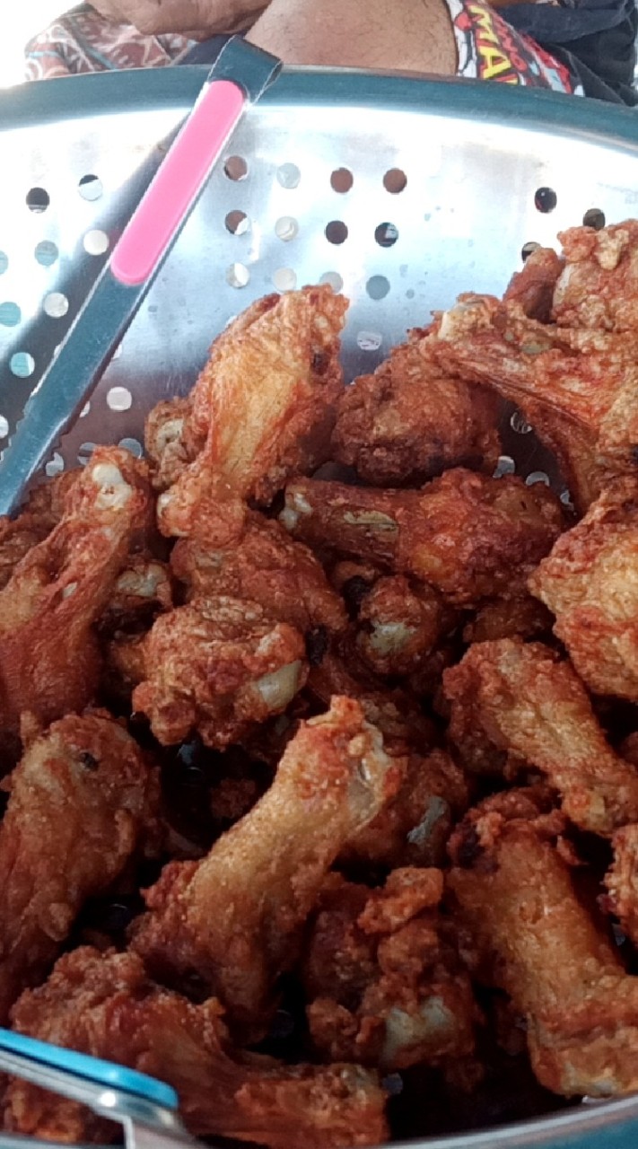 ลุงไก่5โมงเย็น