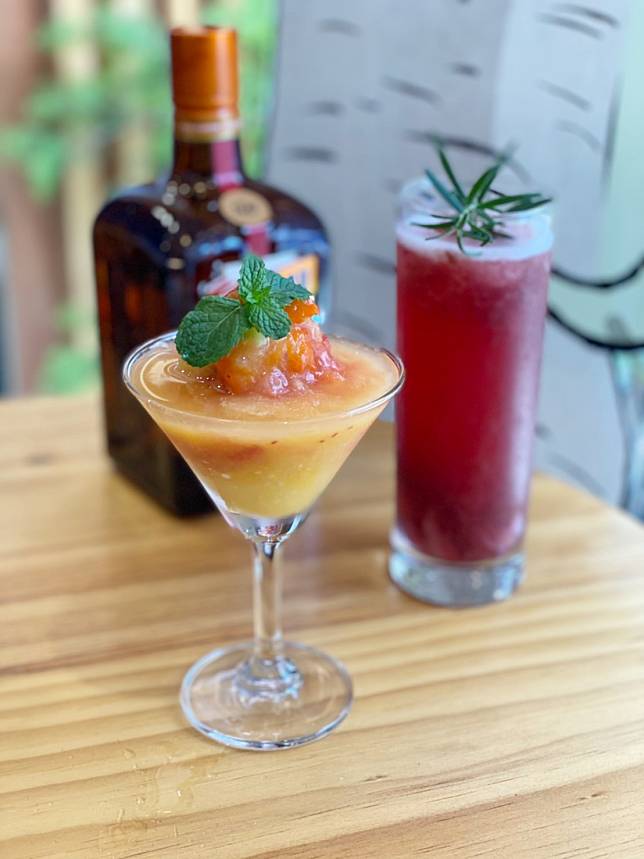 「金雞母」宅刨冰帶著迷人情調的夜隱藏吃法(圖片提供/金雞母)