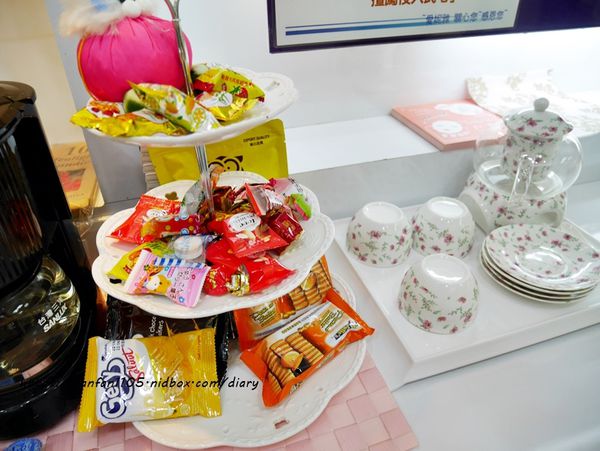 【臉部保養】愛妮雅化妝品-喬笛萬芳店 #買保養品免費作臉 #免費修眉 (6).JPG