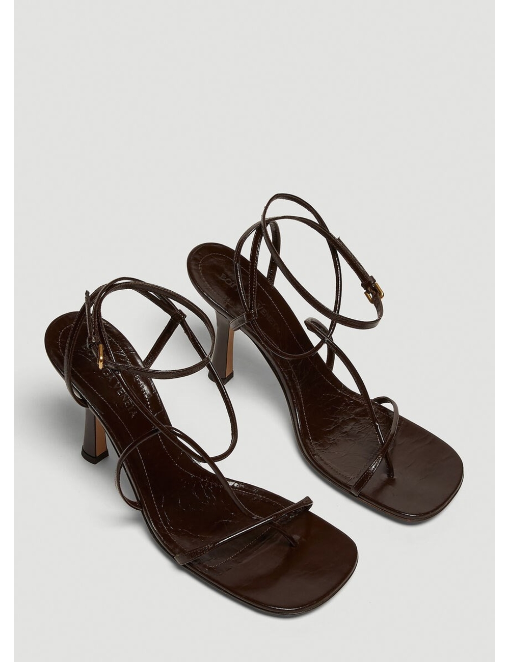 The Italian fashion house Bottega Veneta perfectly combines craftsmanship and heritage with a modern