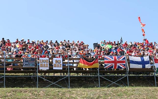 賽車迷快衝！可樂旅遊推「F1大獎賽」之旅，賽事門票、精選座位、遊覽車接駁全都有！