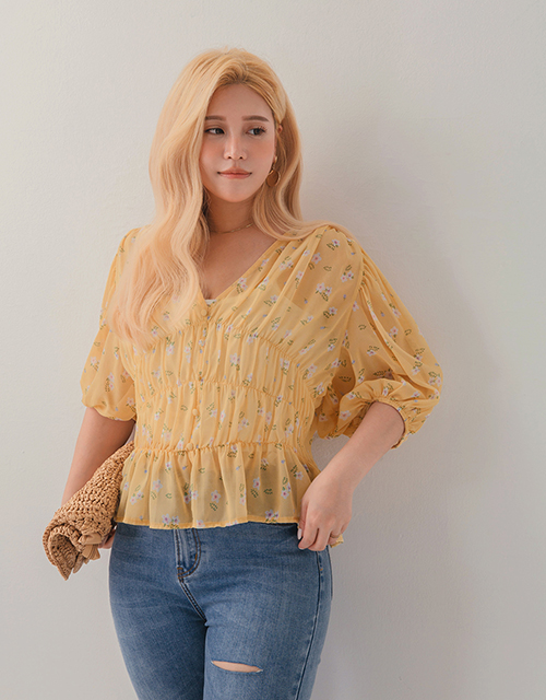 清新碎花皺褶透膚上衣