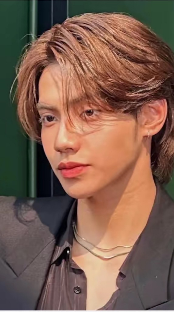 ทุกคนสวยถ้าอยู่ในนี้