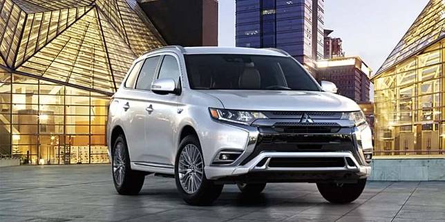 Harga Mitsubishi Outlander PHEV Review dan Spesifikasi 